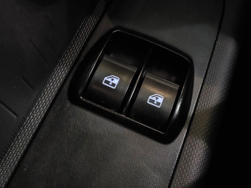 Fiat MOBI 1.0 EVO FLEX LIKE MANUAL 2023/2024 BETIOLO NOVOS E SEMINOVOS LAJEADO / Carros no Vale Fiat MOBI 1.0 EVO FLEX LIKE MANUAL 2023/2024 BETIOLO NOVOS E SEMINOVOS LAJEADO / Carros no Vale
