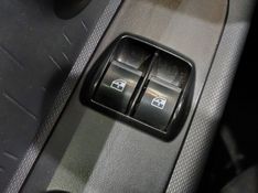 Fiat MOBI 1.0 EVO FLEX LIKE MANUAL 2023/2024 BETIOLO NOVOS E SEMINOVOS LAJEADO / Carros no Vale