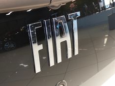 Fiat MOBI 1.0 EVO FLEX LIKE MANUAL 2023/2024 BETIOLO NOVOS E SEMINOVOS LAJEADO / Carros no Vale