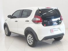 Fiat MOBI 1.0 EVO FLEX LIKE MANUAL 2022/2023 BETIOLO NOVOS E SEMINOVOS LAJEADO / Carros no Vale