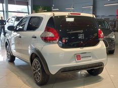 Fiat MOBI 1.0 EVO FLEX LIKE MANUAL 2023/2024 BETIOLO NOVOS E SEMINOVOS LAJEADO / Carros no Vale
