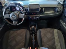 Fiat MOBI 1.0 EVO FLEX LIKE MANUAL 2023/2024 BETIOLO NOVOS E SEMINOVOS LAJEADO / Carros no Vale