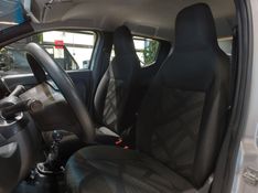 Fiat MOBI 1.0 EVO FLEX LIKE MANUAL 2022/2023 BETIOLO NOVOS E SEMINOVOS LAJEADO / Carros no Vale
