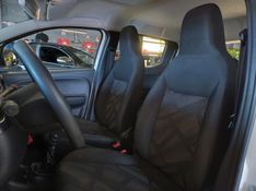 Fiat MOBI 1.0 EVO FLEX LIKE MANUAL 2023/2024 BETIOLO NOVOS E SEMINOVOS LAJEADO / Carros no Vale
