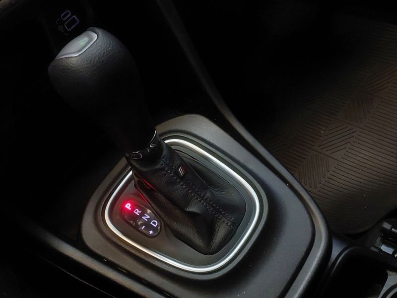 Fiat PULSE 1.0 TURBO 200 HYBRID IMPETUS CVT 2024/2025 BETIOLO NOVOS E SEMINOVOS LAJEADO / Carros no Vale Fiat PULSE 1.0 TURBO 200 HYBRID IMPETUS CVT 2024/2025 BETIOLO NOVOS E SEMINOVOS LAJEADO / Carros no Vale