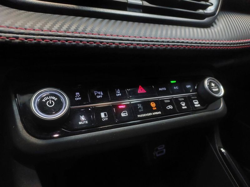 Fiat PULSE 1.3 TURBO 270 FLEX ABARTH AT6 2024/2025 BETIOLO NOVOS E SEMINOVOS LAJEADO / Carros no Vale Fiat PULSE 1.3 TURBO 270 FLEX ABARTH AT6 2024/2025 BETIOLO NOVOS E SEMINOVOS LAJEADO / Carros no Vale