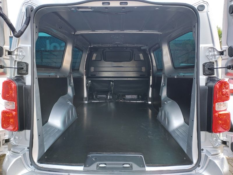 Fiat SCUDO 1.5 BLUEHDI DIESEL MULTI MANUAL 2024/2025 BETIOLO NOVOS E SEMINOVOS LAJEADO / Carros no Vale