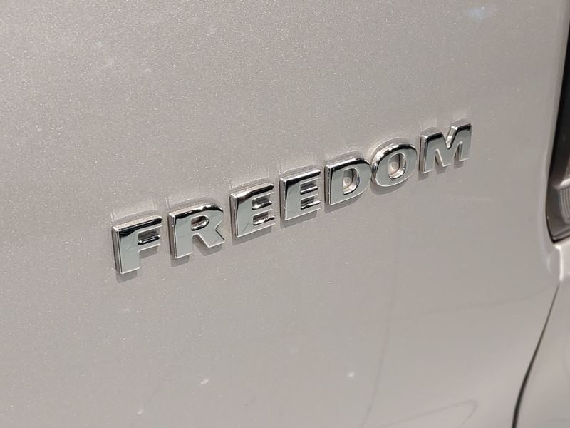 Fiat STRADA 1.3 FIREFLY FLEX FREEDOM CS MANUAL 2024/2025 BETIOLO NOVOS E SEMINOVOS LAJEADO / Carros no Vale Fiat STRADA 1.3 FIREFLY FLEX FREEDOM CS MANUAL 2024/2025 BETIOLO NOVOS E SEMINOVOS LAJEADO / Carros no Vale