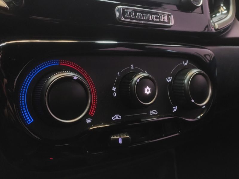 Fiat STRADA 1.3 FIREFLY FLEX RANCH CD CVT 2022/2022 BETIOLO NOVOS E SEMINOVOS LAJEADO / Carros no Vale