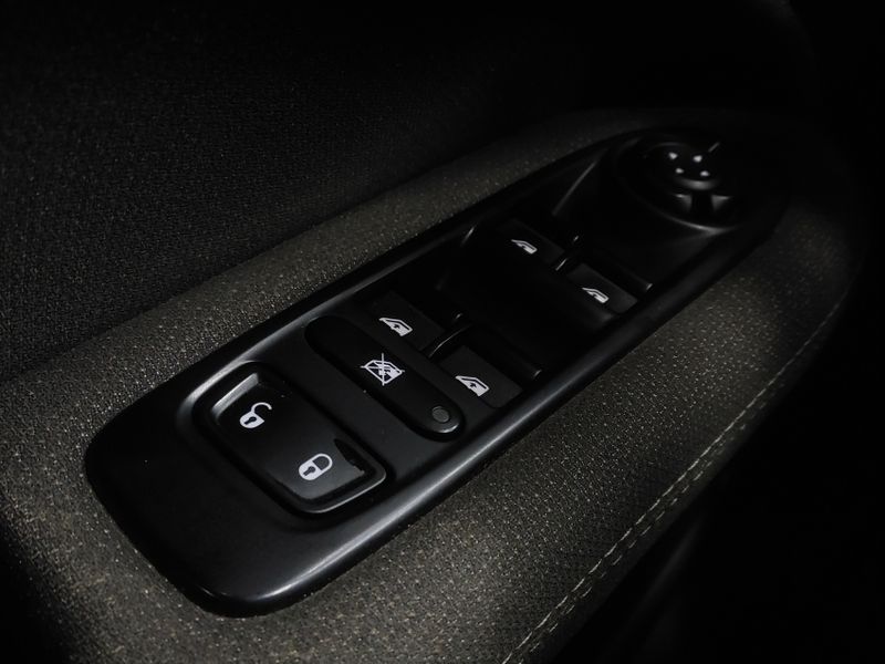 Fiat TORO 1.3 TURBO 270 FLEX FREEDOM AT6 2024/2024 BETIOLO NOVOS E SEMINOVOS LAJEADO / Carros no Vale Fiat TORO 1.3 TURBO 270 FLEX FREEDOM AT6 2024/2024 BETIOLO NOVOS E SEMINOVOS LAJEADO / Carros no Vale