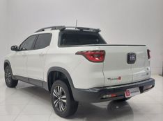 Fiat TORO 1.3 TURBO 270 FLEX FREEDOM AT6 2024/2024 BETIOLO NOVOS E SEMINOVOS LAJEADO / Carros no Vale