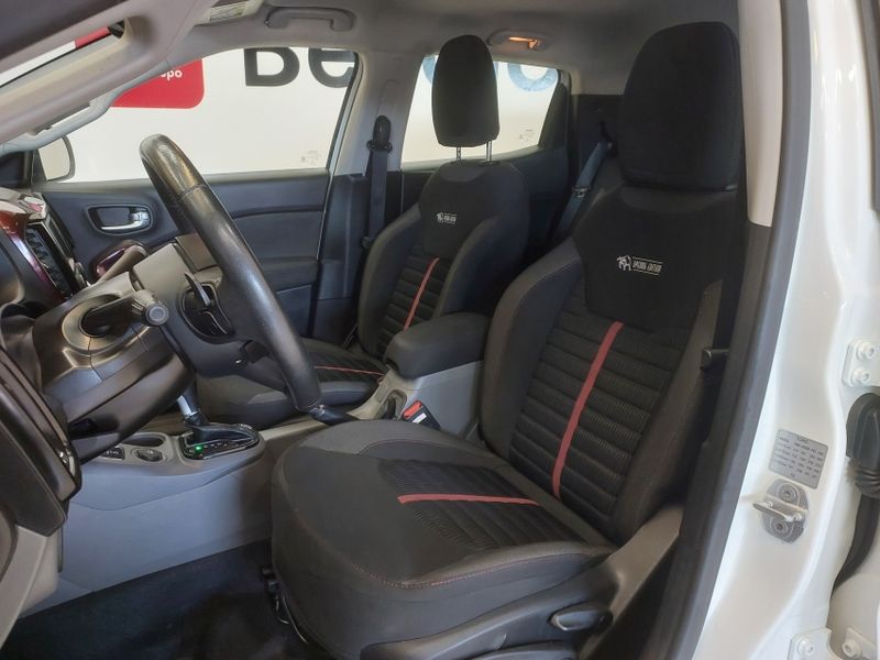 Fiat TORO 1.8 16V EVO FLEX FREEDOM AT6 2016/2017 BETIOLO NOVOS E SEMINOVOS LAJEADO / Carros no Vale Fiat TORO 1.8 16V EVO FLEX FREEDOM AT6 2016/2017 BETIOLO NOVOS E SEMINOVOS LAJEADO / Carros no Vale