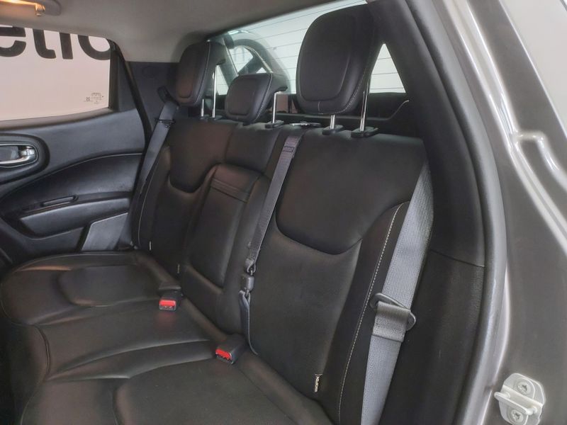 Fiat TORO 1.8 16V EVO FLEX FREEDOM AT6 2018/2019 BETIOLO NOVOS E SEMINOVOS LAJEADO / Carros no Vale Fiat TORO 1.8 16V EVO FLEX FREEDOM AT6 2018/2019 BETIOLO NOVOS E SEMINOVOS LAJEADO / Carros no Vale