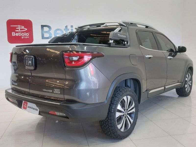 Fiat TORO 2.0 16V TURBO DIESEL VOLCANO 4WD AT9 2024/2024 BETIOLO NOVOS E SEMINOVOS LAJEADO / Carros no Vale