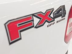 Ford MAVERICK 2.0 ECOBOOST GASOLINA LARIAT FX4 AUTOMÁTICO 2023/2023 BETIOLO NOVOS E SEMINOVOS LAJEADO / Carros no Vale