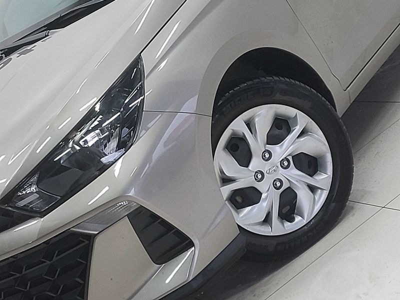 Hyundai HB20 1.0 12V FLEX COMFORT MANUAL 2023/2024 BETIOLO NOVOS E SEMINOVOS LAJEADO / Carros no Vale Hyundai HB20 1.0 12V FLEX COMFORT MANUAL 2023/2024 BETIOLO NOVOS E SEMINOVOS LAJEADO / Carros no Vale