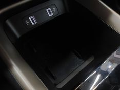 JEEP AVENGER LIMITED T200 HYBRID MHEV FLEX CVT 2026/2027 BETIOLO NOVOS E SEMINOVOS LAJEADO / Carros no Vale