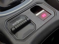 JEEP AVENGER LONGITUDE T200 HYBRID MHEV FLEX CVT 2026/2027 BETIOLO NOVOS E SEMINOVOS LAJEADO / Carros no Vale