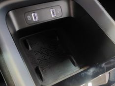 JEEP AVENGER LONGITUDE T200 HYBRID MHEV FLEX CVT 2026/2027 BETIOLO NOVOS E SEMINOVOS LAJEADO / Carros no Vale