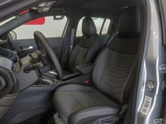 JEEP AVENGER LONGITUDE T200 HYBRID MHEV FLEX CVT 2026/2027 BETIOLO NOVOS E SEMINOVOS LAJEADO / Carros no Vale