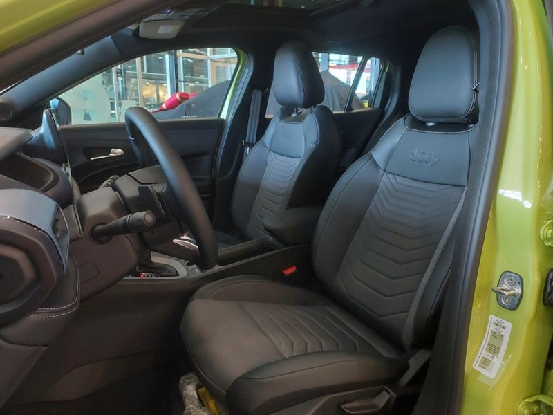 JEEP AVENGER LONGITUDE T200 HYBRID MHEV FLEX CVT 2026/2027 BETIOLO NOVOS E SEMINOVOS LAJEADO / Carros no Vale JEEP AVENGER LONGITUDE T200 HYBRID MHEV FLEX CVT 2026/2027 BETIOLO NOVOS E SEMINOVOS LAJEADO / Carros no Vale