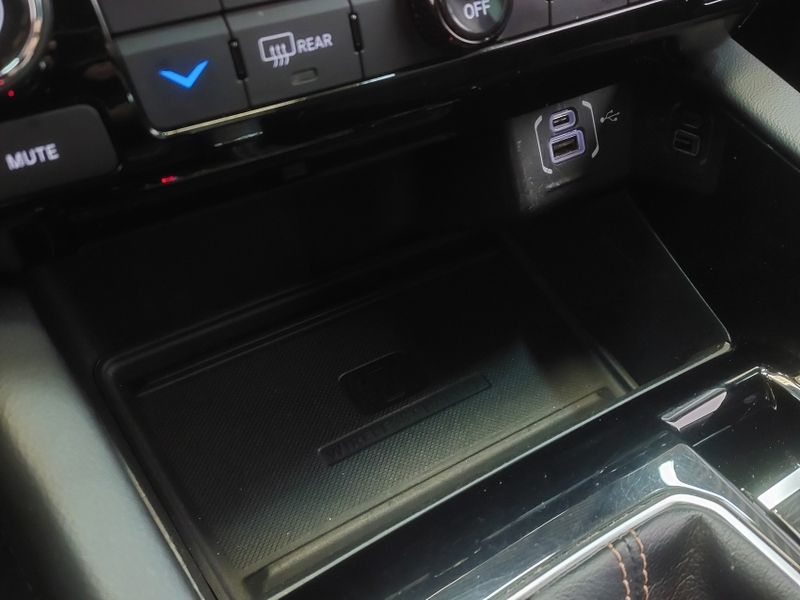 JEEP COMMANDER 1.3 T270 TURBO FLEX LIMITED AT6 2022/2022 BETIOLO NOVOS E SEMINOVOS LAJEADO / Carros no Vale