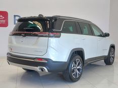 JEEP COMMANDER 1.3 T270 TURBO FLEX LIMITED MHEV AT6 2026/2027 BETIOLO NOVOS E SEMINOVOS LAJEADO / Carros no Vale