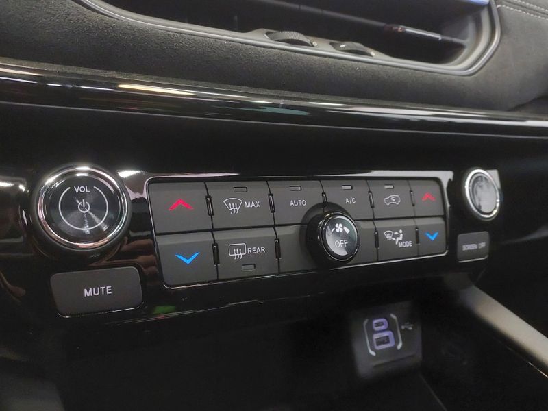 JEEP COMMANDER 2.0 HURRICANE 4 TURBO GASOLINA BLACKHAWK AT9 2026/2027 BETIOLO NOVOS E SEMINOVOS LAJEADO / Carros no Vale JEEP COMMANDER 2.0 HURRICANE 4 TURBO GASOLINA BLACKHAWK AT9 2026/2027 BETIOLO NOVOS E SEMINOVOS LAJEADO / Carros no Vale