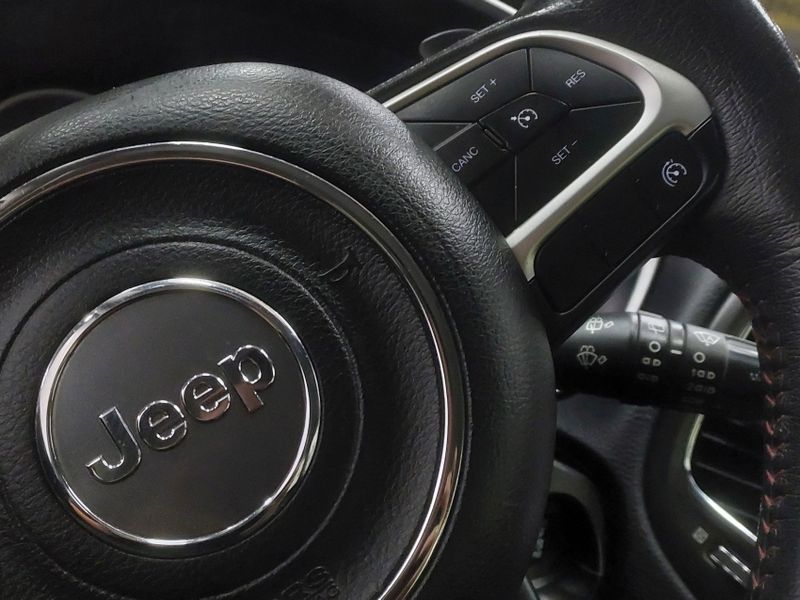 JEEP COMPASS 2.0 16V DIESEL TRAILHAWK 4X4 AUTOMÁTICO 2017/2018 BETIOLO NOVOS E SEMINOVOS LAJEADO / Carros no Vale JEEP COMPASS 2.0 16V DIESEL TRAILHAWK 4X4 AUTOMÁTICO 2017/2018 BETIOLO NOVOS E SEMINOVOS LAJEADO / Carros no Vale