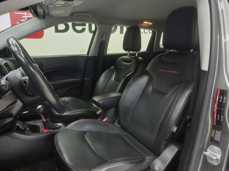 JEEP COMPASS 2.0 16V DIESEL TRAILHAWK 4X4 AUTOMÁTICO 2017/2018 BETIOLO NOVOS E SEMINOVOS LAJEADO / Carros no Vale JEEP COMPASS 2.0 16V DIESEL TRAILHAWK 4X4 AUTOMÁTICO 2017/2018 BETIOLO NOVOS E SEMINOVOS LAJEADO / Carros no Vale
