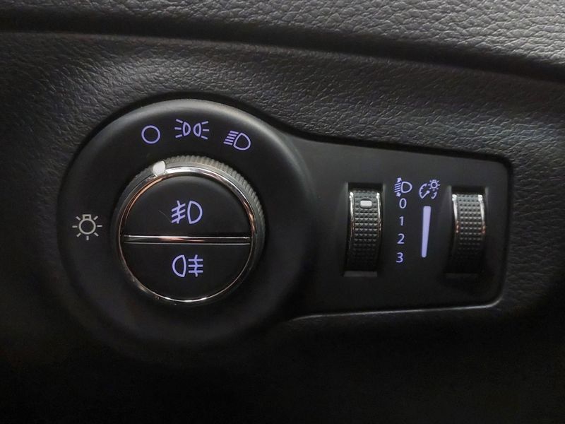 JEEP COMPASS 2.0 16V FLEX SPORT AUTOMÁTICO 2018/2019 BETIOLO NOVOS E SEMINOVOS LAJEADO / Carros no Vale JEEP COMPASS 2.0 16V FLEX SPORT AUTOMÁTICO 2018/2019 BETIOLO NOVOS E SEMINOVOS LAJEADO / Carros no Vale