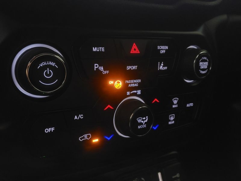 JEEP RENEGADE 1.3 T270 TURBO FLEX LONGITUDE AT6 2022/2022 BETIOLO NOVOS E SEMINOVOS LAJEADO / Carros no Vale JEEP RENEGADE 1.3 T270 TURBO FLEX LONGITUDE AT6 2022/2022 BETIOLO NOVOS E SEMINOVOS LAJEADO / Carros no Vale