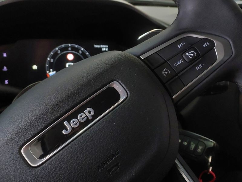 JEEP RENEGADE 1.3 T270 TURBO FLEX LONGITUDE AT6 2024/2024 BETIOLO NOVOS E SEMINOVOS LAJEADO / Carros no Vale JEEP RENEGADE 1.3 T270 TURBO FLEX LONGITUDE AT6 2024/2024 BETIOLO NOVOS E SEMINOVOS LAJEADO / Carros no Vale