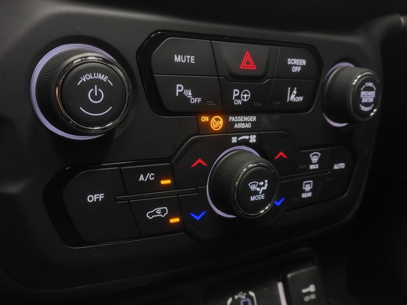 JEEP RENEGADE 1.3 T270 TURBO FLEX S 4X4 AT9 2022/2023 BETIOLO NOVOS E SEMINOVOS LAJEADO / Carros no Vale JEEP RENEGADE 1.3 T270 TURBO FLEX S 4X4 AT9 2022/2023 BETIOLO NOVOS E SEMINOVOS LAJEADO / Carros no Vale