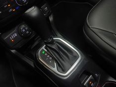 JEEP RENEGADE 1.3 T270 TURBO FLEX S 4X4 AT9 2022/2023 BETIOLO NOVOS E SEMINOVOS LAJEADO / Carros no Vale