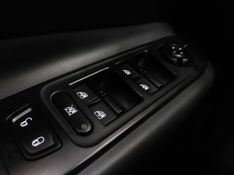 JEEP RENEGADE 1.3 T270 TURBO FLEX SPORT AT6 2023/2023 BETIOLO NOVOS E SEMINOVOS LAJEADO / Carros no Vale
