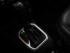 JEEP RENEGADE 1.8 16V FLEX LONGITUDE 4P AUTOMÁTICO 2019/2020 BETIOLO NOVOS E SEMINOVOS LAJEADO / Carros no Vale