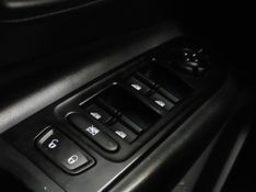 JEEP RENEGADE 1.8 16V FLEX LONGITUDE 4P AUTOMÁTICO 2019/2020 BETIOLO NOVOS E SEMINOVOS LAJEADO / Carros no Vale