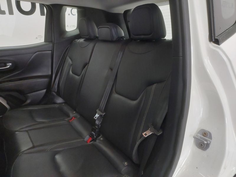 JEEP RENEGADE 1.8 16V FLEX LONGITUDE 4P AUTOMÁTICO 2019/2020 BETIOLO NOVOS E SEMINOVOS LAJEADO / Carros no Vale JEEP RENEGADE 1.8 16V FLEX LONGITUDE 4P AUTOMÁTICO 2019/2020 BETIOLO NOVOS E SEMINOVOS LAJEADO / Carros no Vale