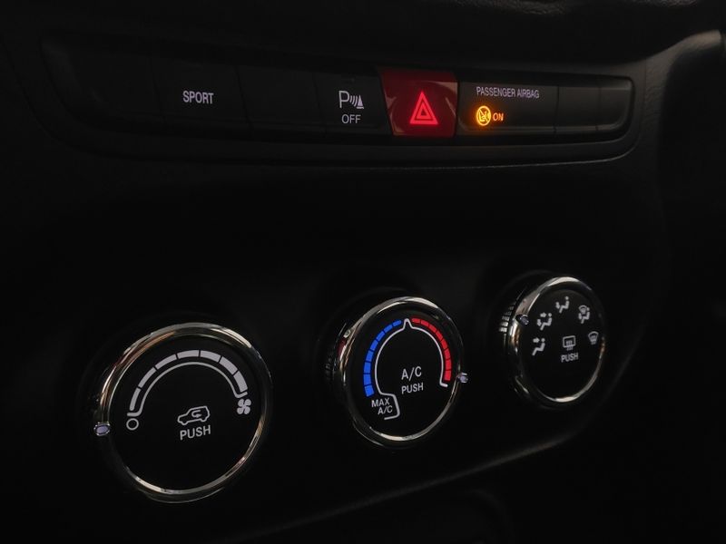 JEEP RENEGADE 1.8 16V FLEX SPORT 4P MANUAL 2018/2018 BETIOLO NOVOS E SEMINOVOS LAJEADO / Carros no Vale JEEP RENEGADE 1.8 16V FLEX SPORT 4P MANUAL 2018/2018 BETIOLO NOVOS E SEMINOVOS LAJEADO / Carros no Vale