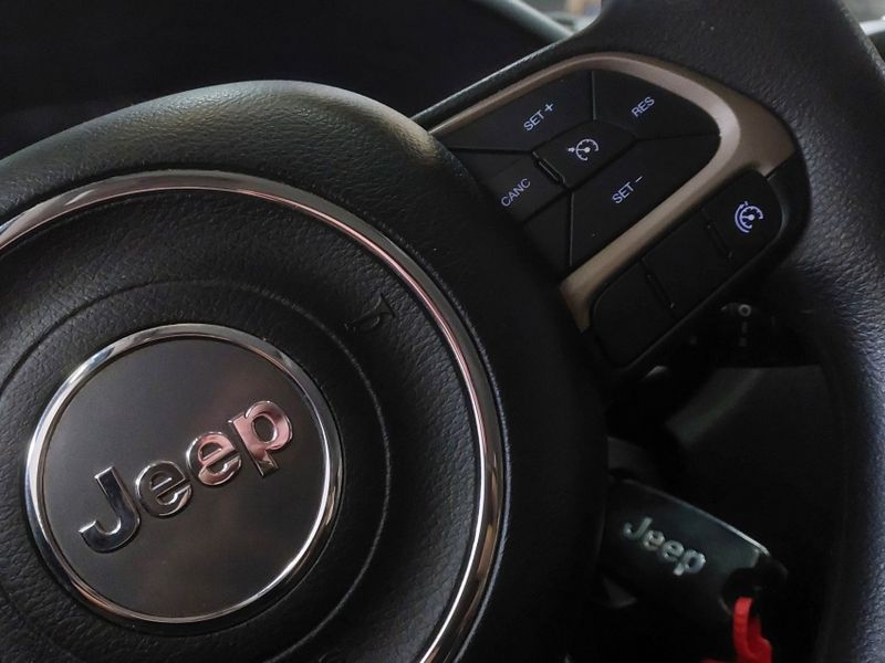 JEEP RENEGADE 1.8 16V FLEX SPORT 4P MANUAL 2018/2018 BETIOLO NOVOS E SEMINOVOS LAJEADO / Carros no Vale JEEP RENEGADE 1.8 16V FLEX SPORT 4P MANUAL 2018/2018 BETIOLO NOVOS E SEMINOVOS LAJEADO / Carros no Vale