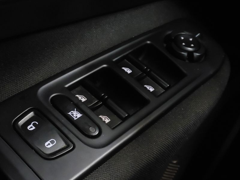 JEEP RENEGADE 1.8 16V FLEX SPORT 4P MANUAL 2018/2018 BETIOLO NOVOS E SEMINOVOS LAJEADO / Carros no Vale JEEP RENEGADE 1.8 16V FLEX SPORT 4P MANUAL 2018/2018 BETIOLO NOVOS E SEMINOVOS LAJEADO / Carros no Vale