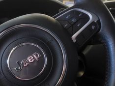 JEEP RENEGADE 2.0 16V TURBO DIESEL TRAILHAWK 4P 4X4 AUTOMÁTICO 2021/2021 BETIOLO NOVOS E SEMINOVOS LAJEADO / Carros no Vale
