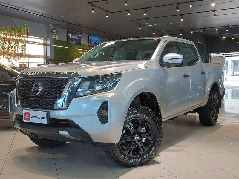 Nissan FRONTIER 2.3 16V TURBO DIESEL SE CD 4X4 AUTOMÁTICO 2022/2023 BETIOLO NOVOS E SEMINOVOS LAJEADO / Carros no Vale Nissan FRONTIER 2.3 16V TURBO DIESEL SE CD 4X4 AUTOMÁTICO 2022/2023 BETIOLO NOVOS E SEMINOVOS LAJEADO / Carros no Vale