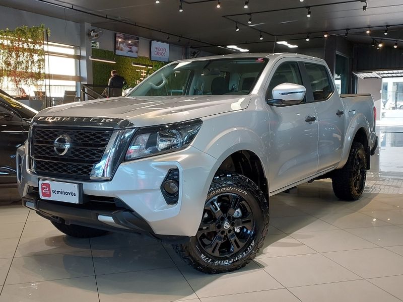 Nissan FRONTIER 2.3 16V TURBO DIESEL SE CD 4X4 AUTOMÁTICO 2022/2023 BETIOLO NOVOS E SEMINOVOS LAJEADO / Carros no Vale Nissan FRONTIER 2.3 16V TURBO DIESEL SE CD 4X4 AUTOMÁTICO 2022/2023 BETIOLO NOVOS E SEMINOVOS LAJEADO / Carros no Vale
