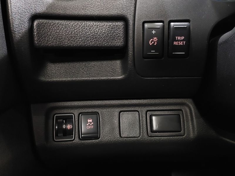 Nissan FRONTIER 2.3 16V TURBO DIESEL SE CD 4X4 AUTOMÁTICO 2022/2023 BETIOLO NOVOS E SEMINOVOS LAJEADO / Carros no Vale Nissan FRONTIER 2.3 16V TURBO DIESEL SE CD 4X4 AUTOMÁTICO 2022/2023 BETIOLO NOVOS E SEMINOVOS LAJEADO / Carros no Vale