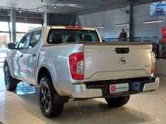 Nissan FRONTIER 2.3 16V TURBO DIESEL SE CD 4X4 AUTOMÁTICO 2022/2023 BETIOLO NOVOS E SEMINOVOS LAJEADO / Carros no Vale