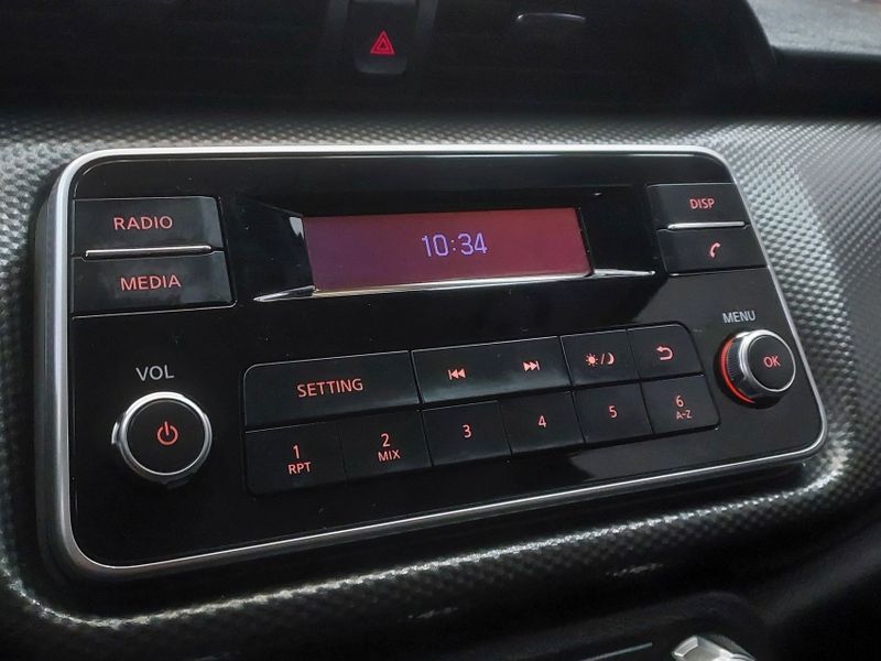 Nissan KICKS 1.6 16V FLEXSTART S 4P XTRONIC 2012/2019 BETIOLO NOVOS E SEMINOVOS LAJEADO / Carros no Vale