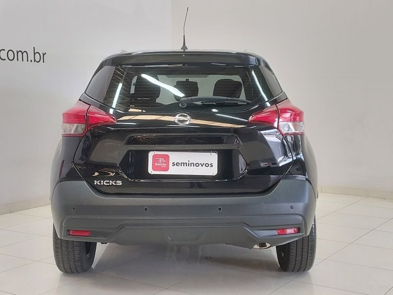 Nissan KICKS 1.6 16V FLEXSTART S 4P XTRONIC 2012/2019 BETIOLO NOVOS E SEMINOVOS LAJEADO / Carros no Vale