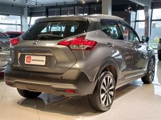 Nissan KICKS 1.6 16V FLEXSTART SL 4P XTRONIC 2019/2019 BETIOLO NOVOS E SEMINOVOS LAJEADO / Carros no Vale